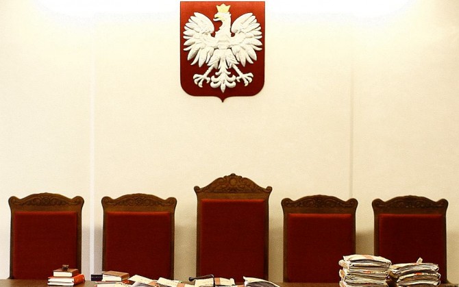 OGRANICZENIA W DZIAŁALNOŚCI SĄDÓW
